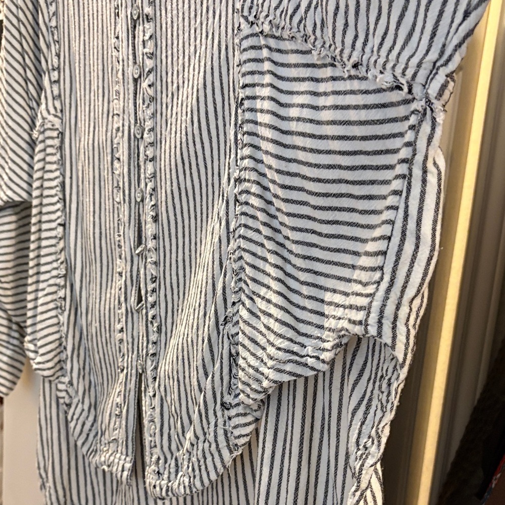 “WE THE FREE”Black and White Striped Baggy Blouse - Picture 7 of 16